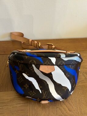 Louis Vuitton LOL League of Legends Monogram Bumbag Limited Edition Blue White